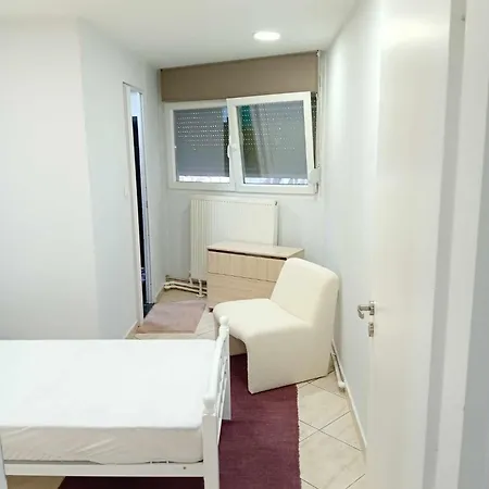 Comfy Studio In The Center Apartment *